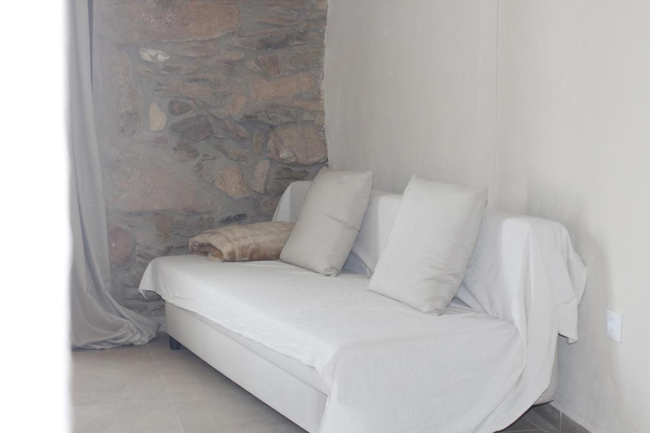 El Reposo De La Grulla Appartement Perales del Puerto Buitenkant foto
